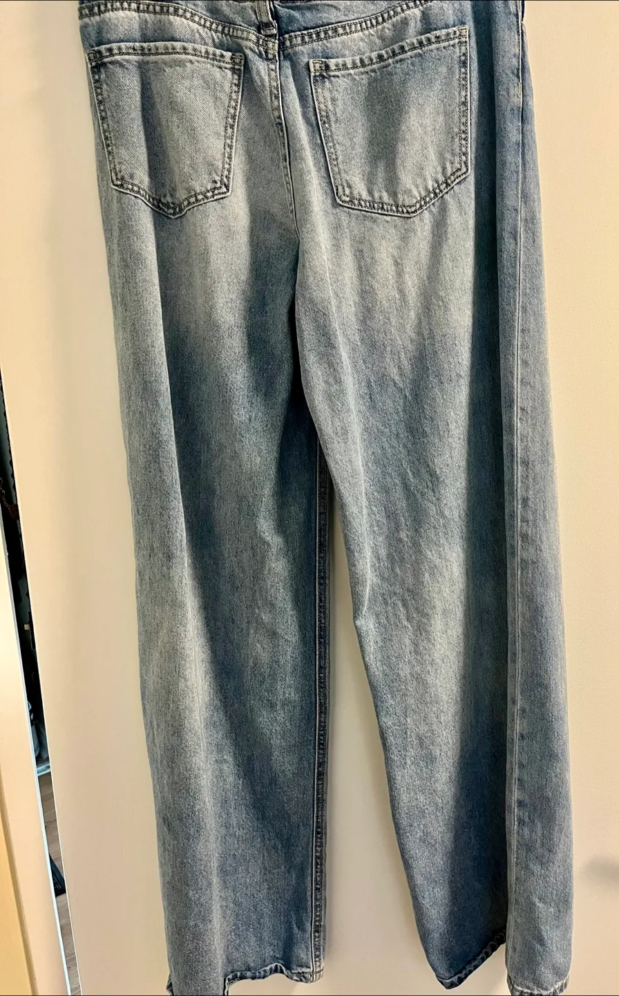 A Must Have Light wash Flared denim jeans image indicator(2)