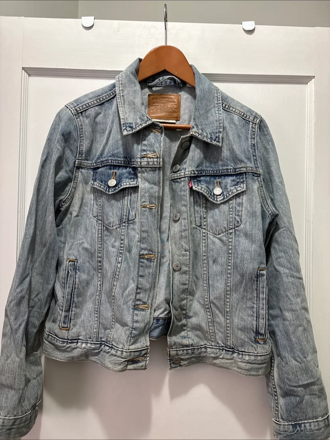 Levi's Denim Jacket - Size L thumbnail