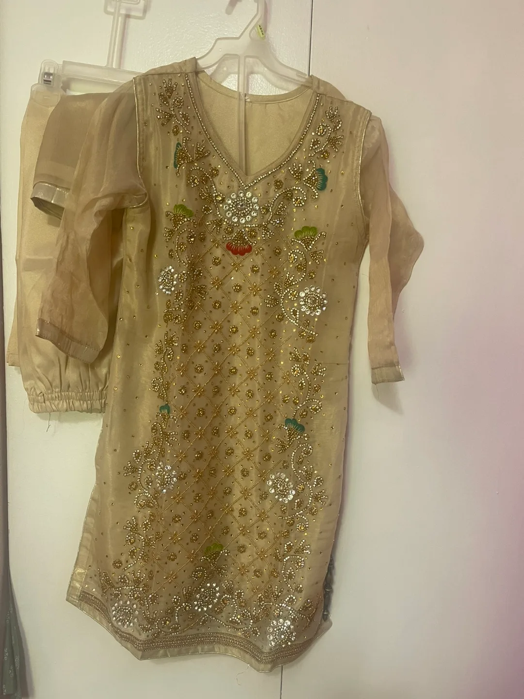 Girls' Ethnic Embroidered Outfits image indicator(5)