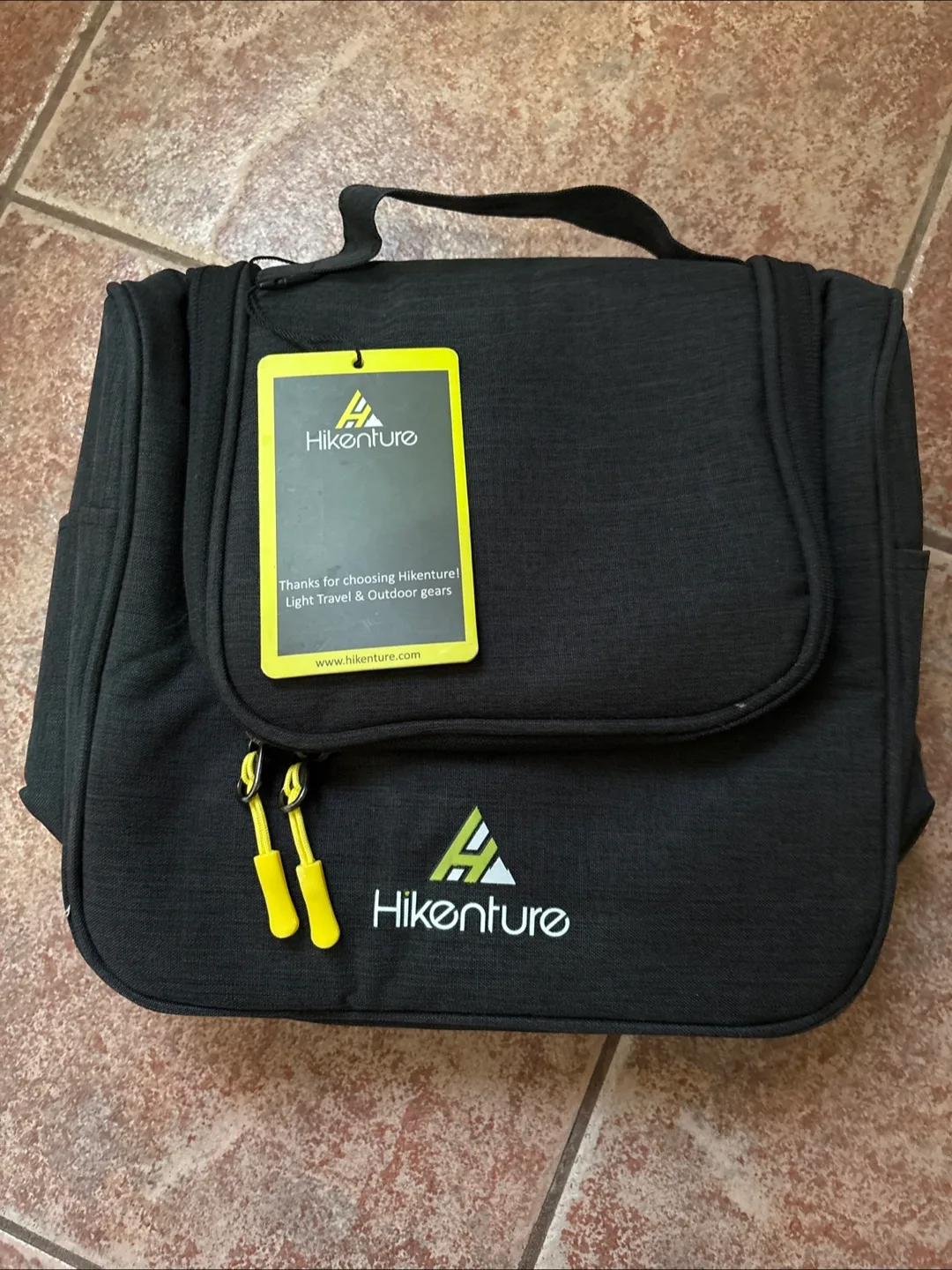 Hanging Travel Cosmetic Bag image indicator(2)