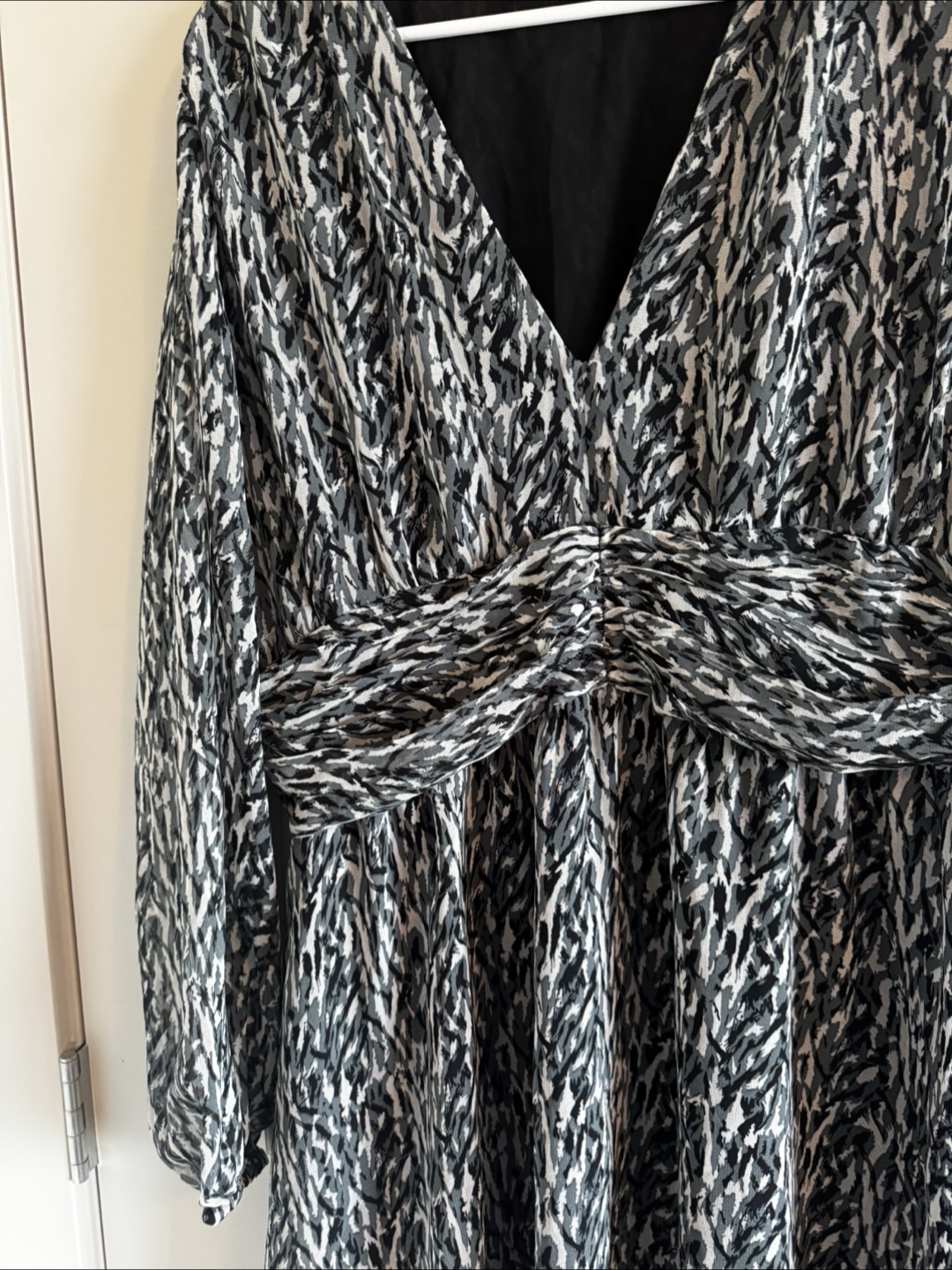 Black and White Patterned Dress - photo 3