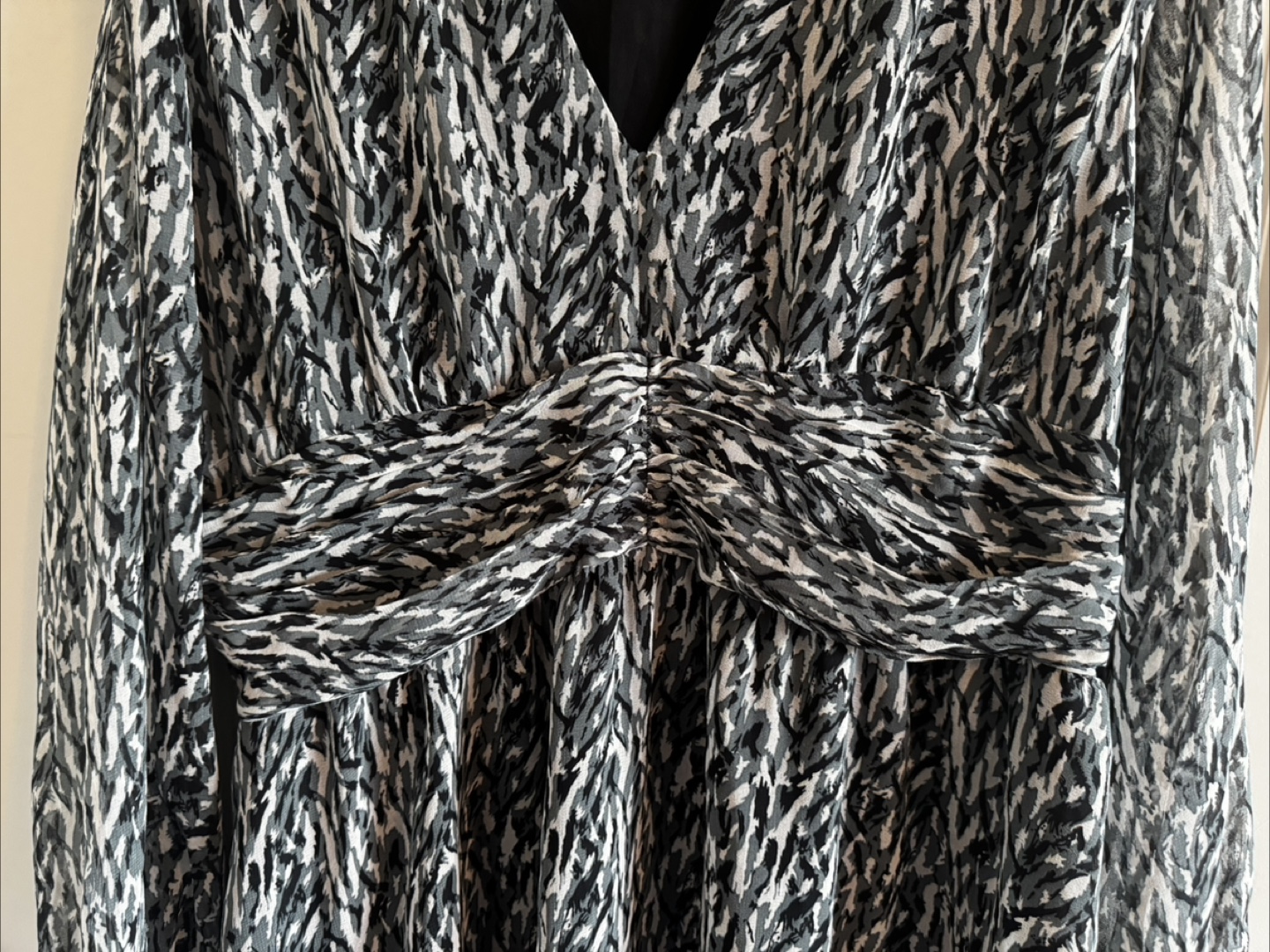 Black and White Patterned Dress - photo 5