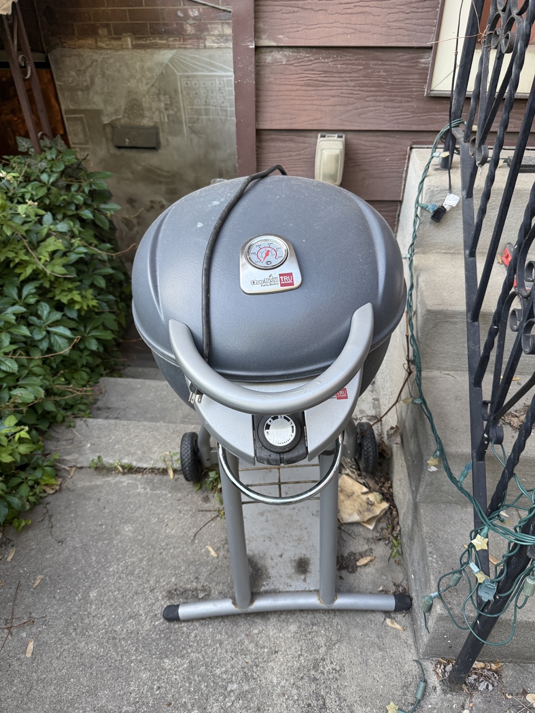 Char-Broil Patio Bistro Grill