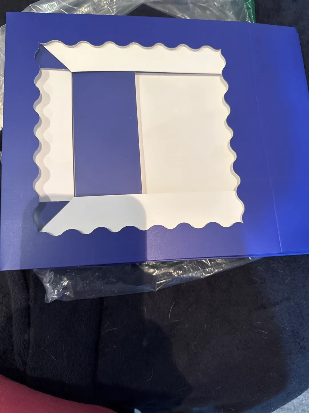 Blue Cake Box thumbnail