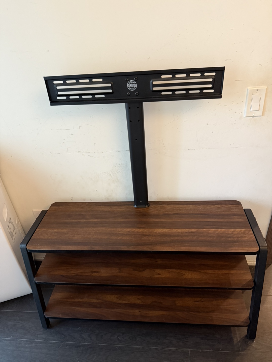 TV Stand With Mounting Bracket