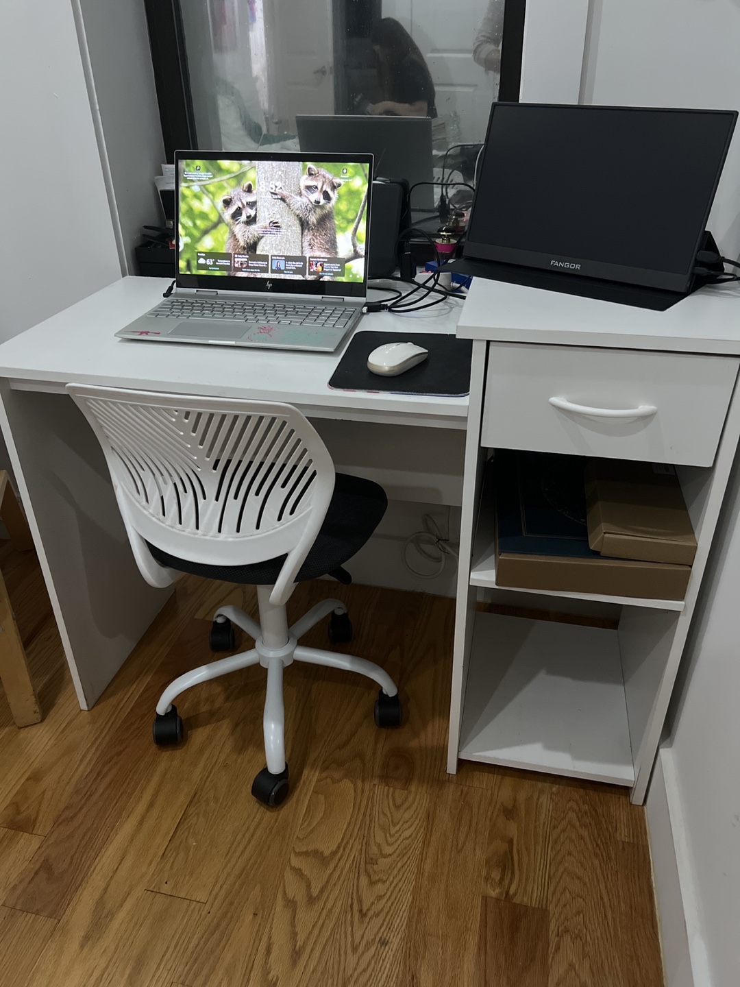 White Desk With Shelves