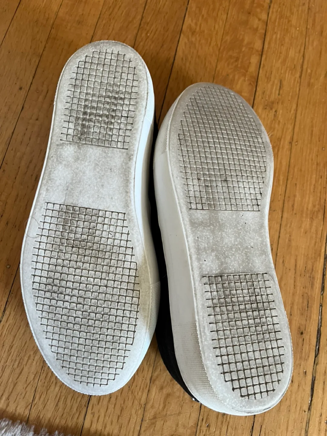 Steve Madden Black Slip-On Sneakers image indicator(3)