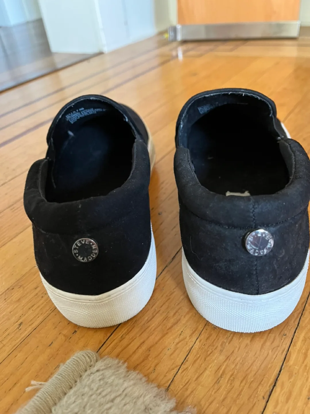 Steve Madden Black Slip-On Sneakers image indicator(2)