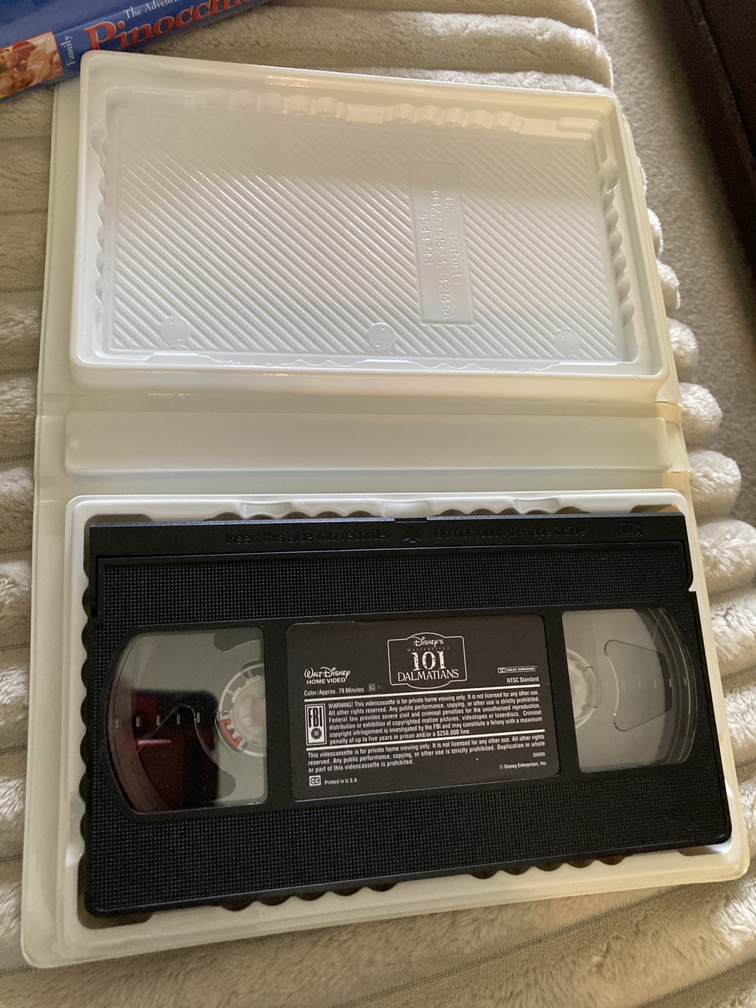 101 Dalmatians VHS - photo 2