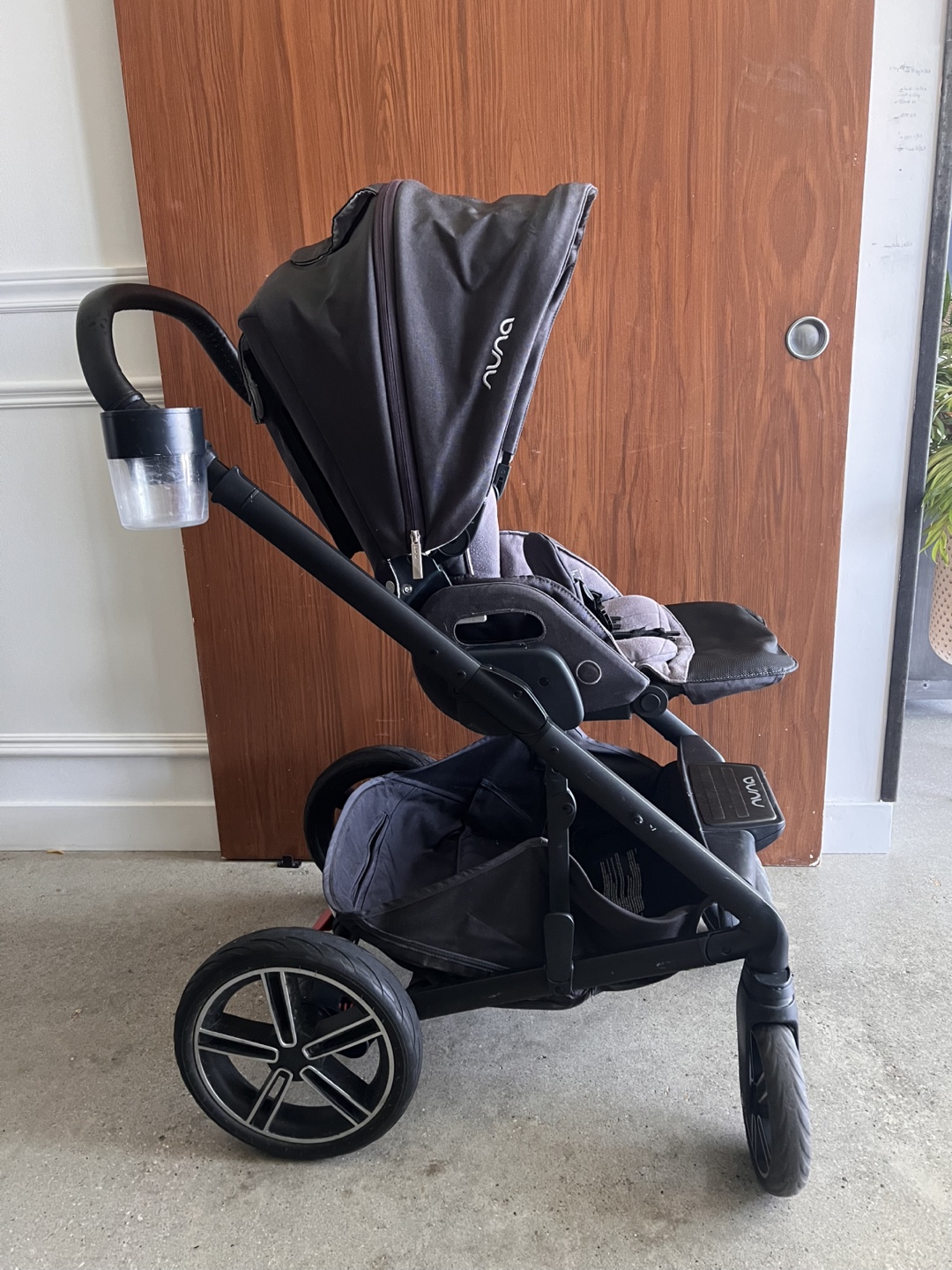 NUNA MIXX Stroller- Caviar