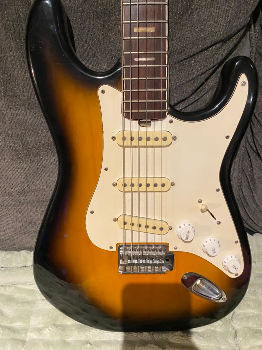 Vintage Electric Guitar(kent)1960 image indicator(2)