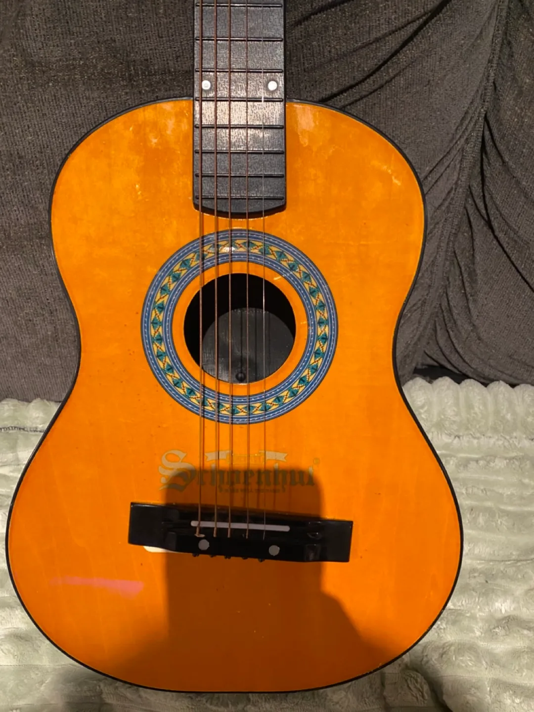Starter guitar thumbnail