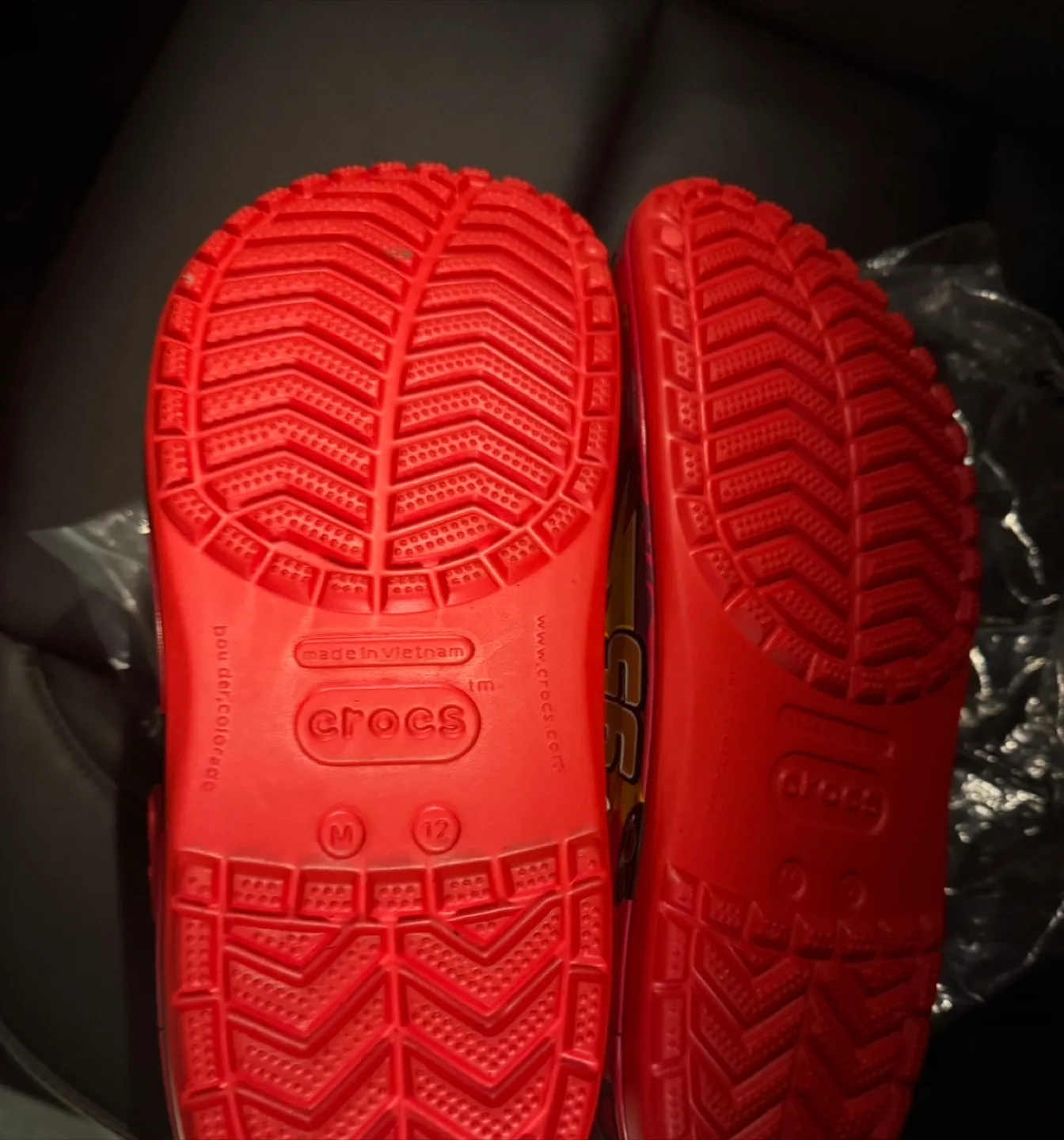 Lightning McQueen Crocs image indicator(4)