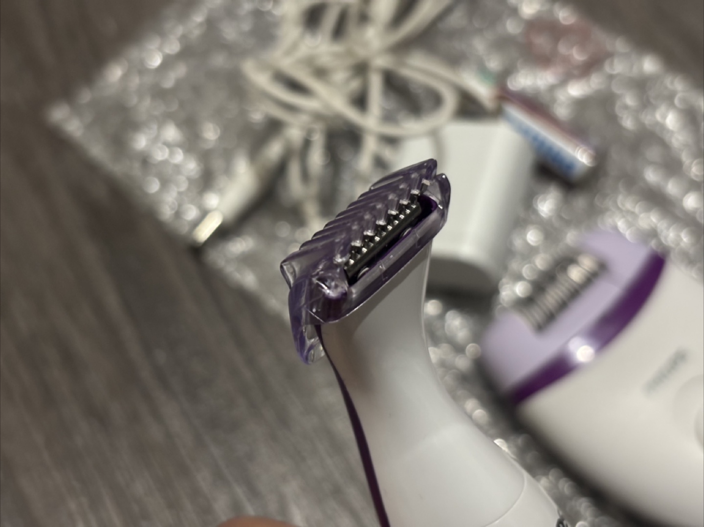 Philips Epilator + Bikini Trimmer Set (Like New!) - photo 3