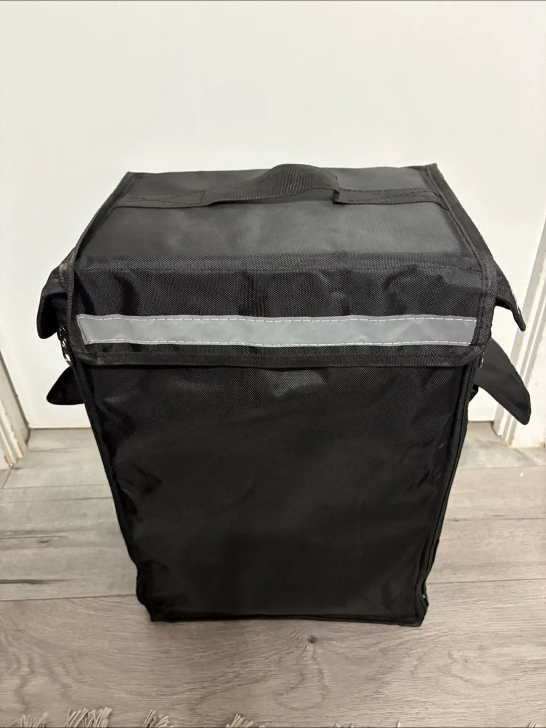 Insulated Delivery Bag thumbnail