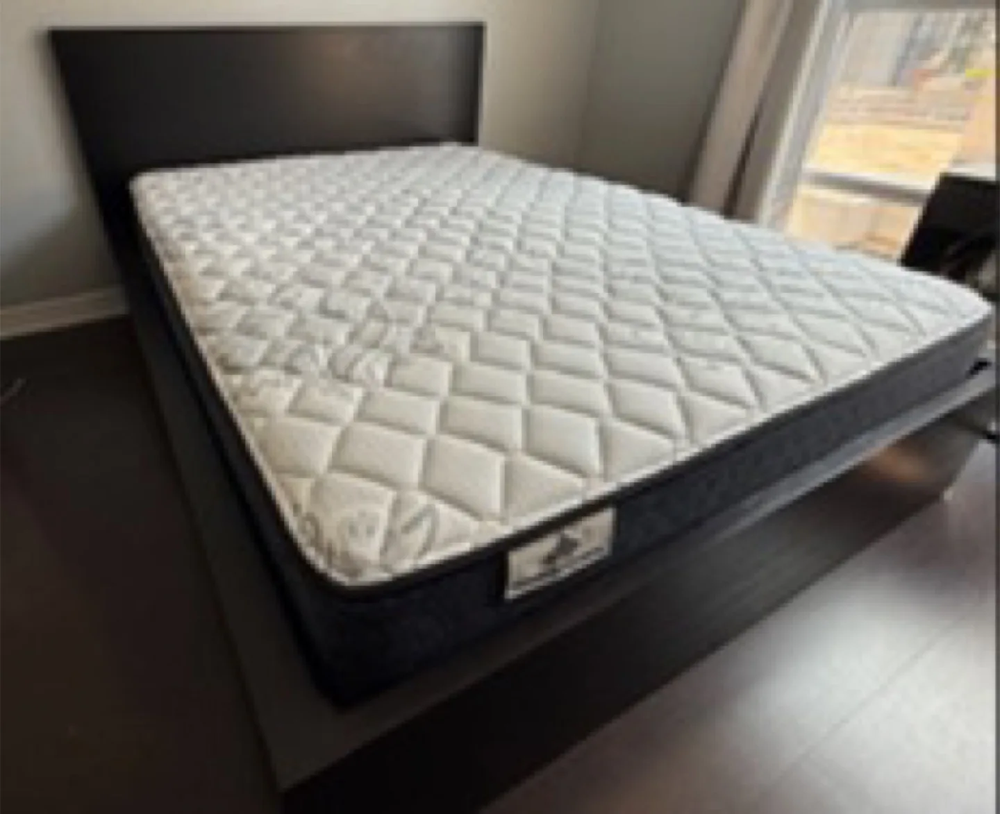 Queen Size Mattress thumbnail
