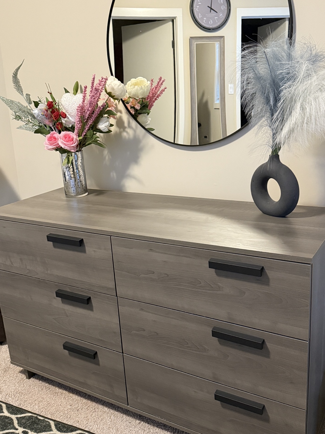 Grey dresser with six drawers - photo 2