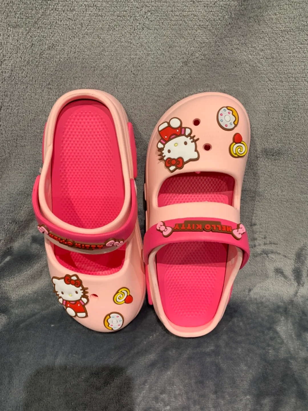 Hello Kitty Sandals J3 220MM Size thumbnail
