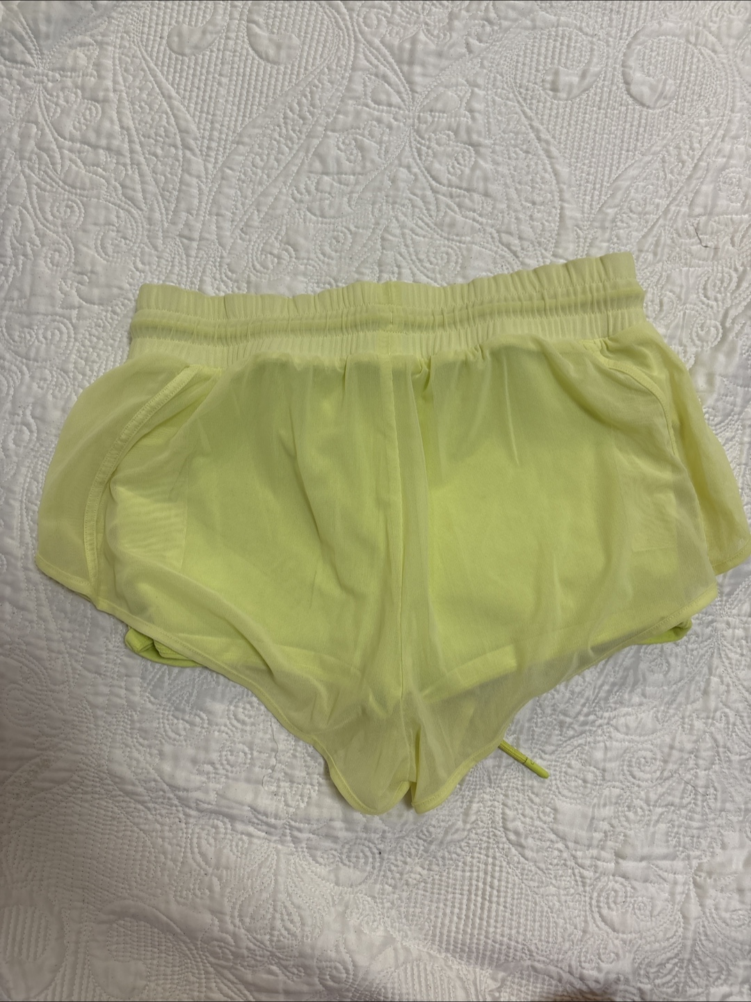 ALO Yellow Mesh Shorts - photo 2