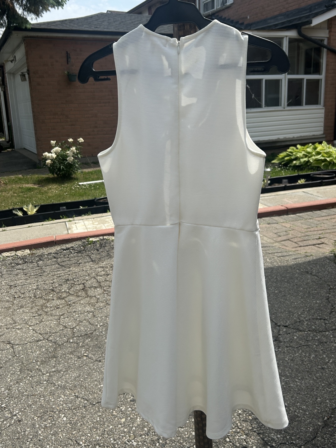 Monteau White Dress - photo 3