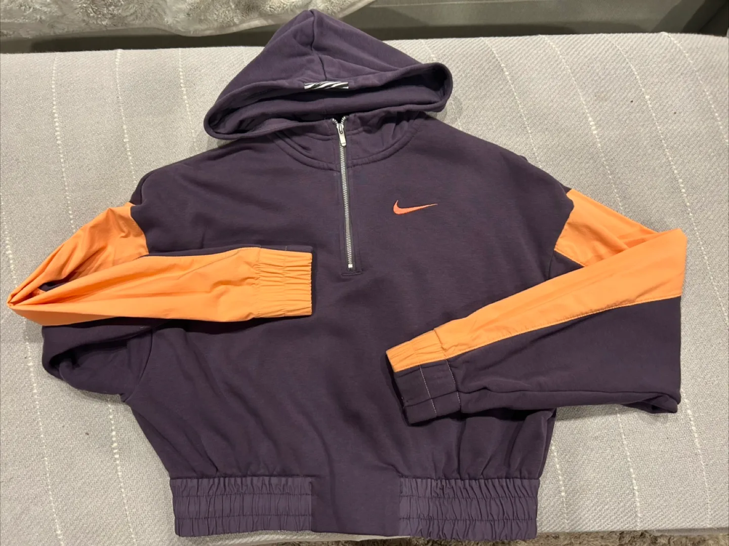 Nike Hooded Crop Pullover - XS thumbnail