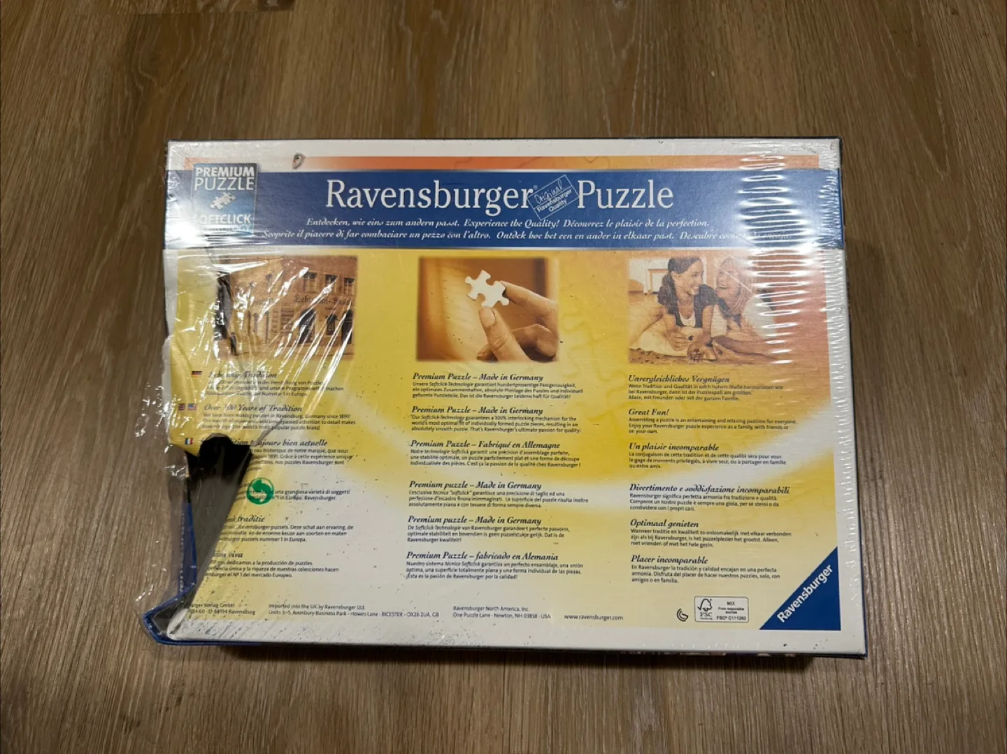 Disney Beauty and the Beast 1000 Pieces Collector’s Edition image indicator(2)