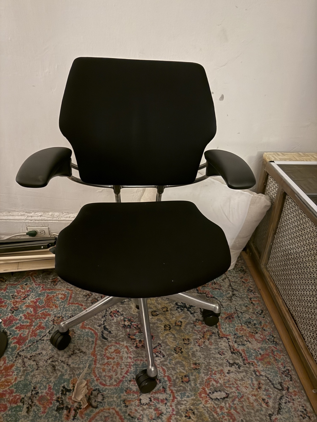 Humanscale - Black Ergonomic Office Chair