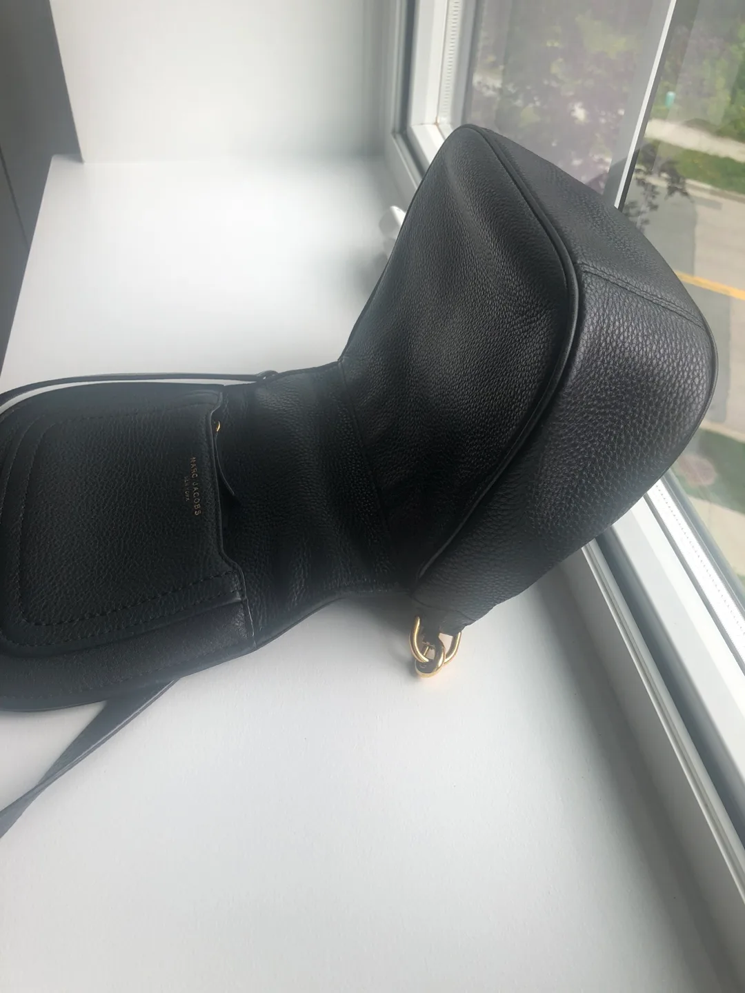 Marc Jacobs Black Crossbody Bag image indicator(6)