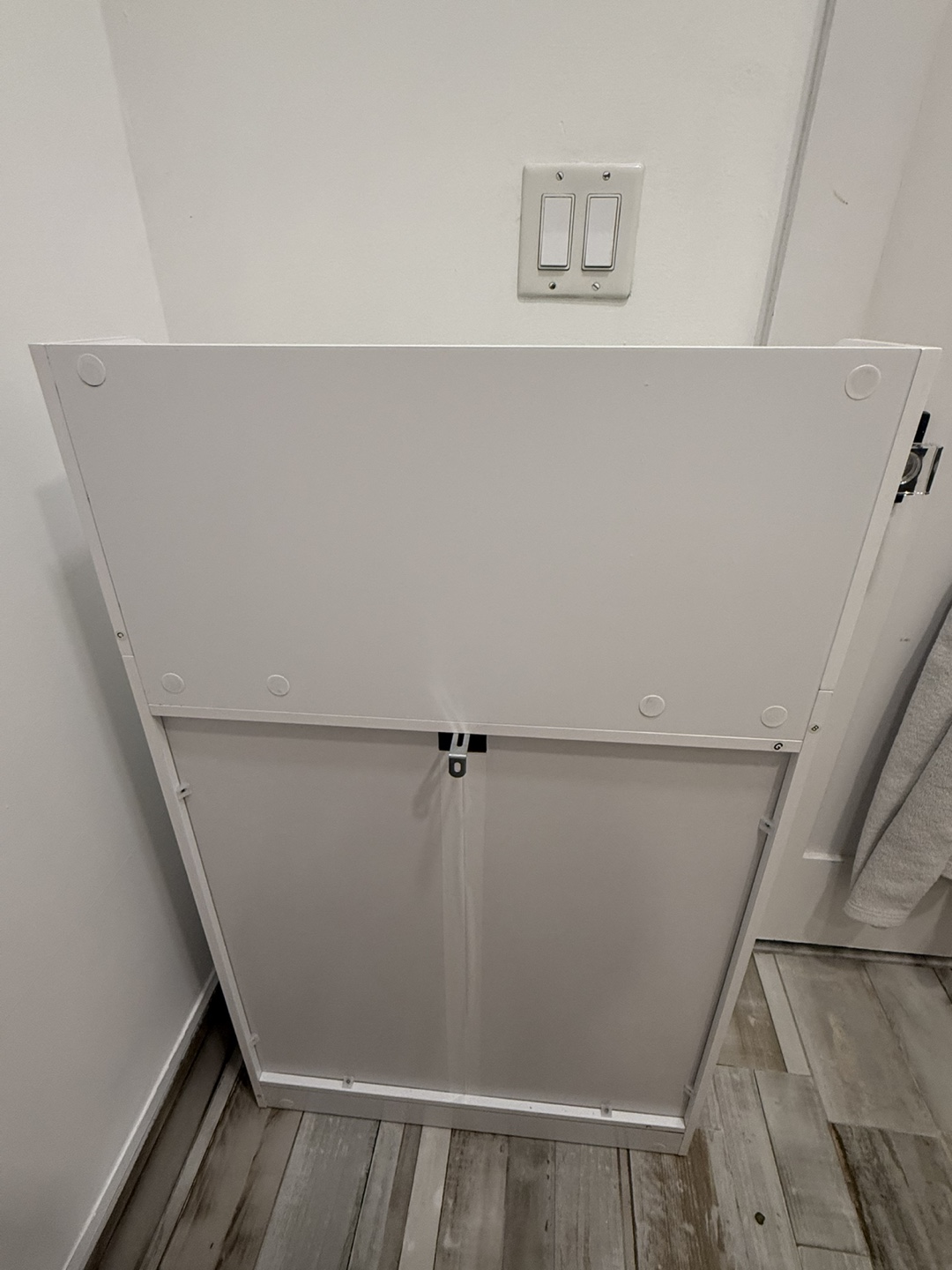 White bathroom storage cabinet - photo 5