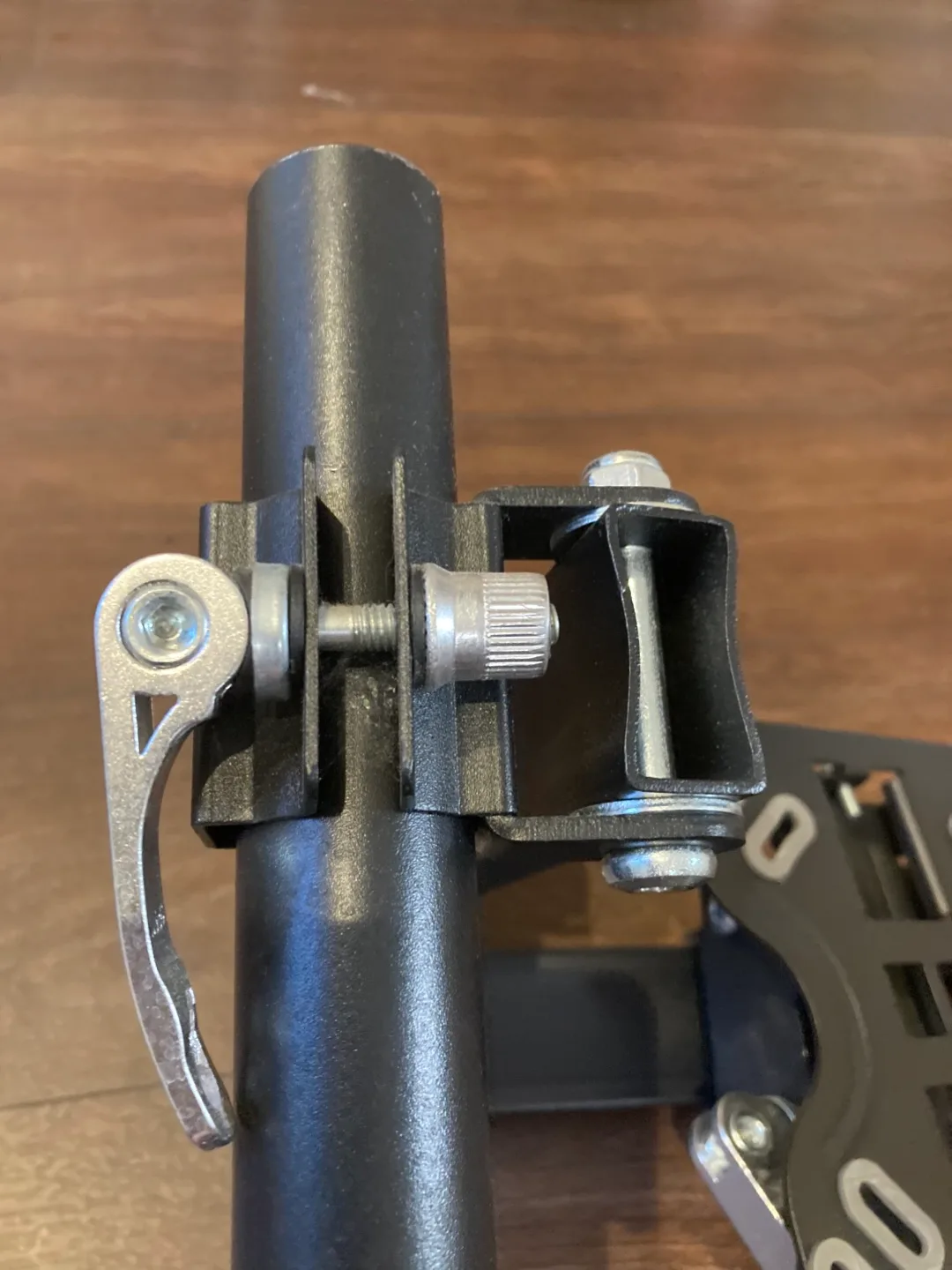 Adjustable Desk Mount Monitor Arm image indicator(3)