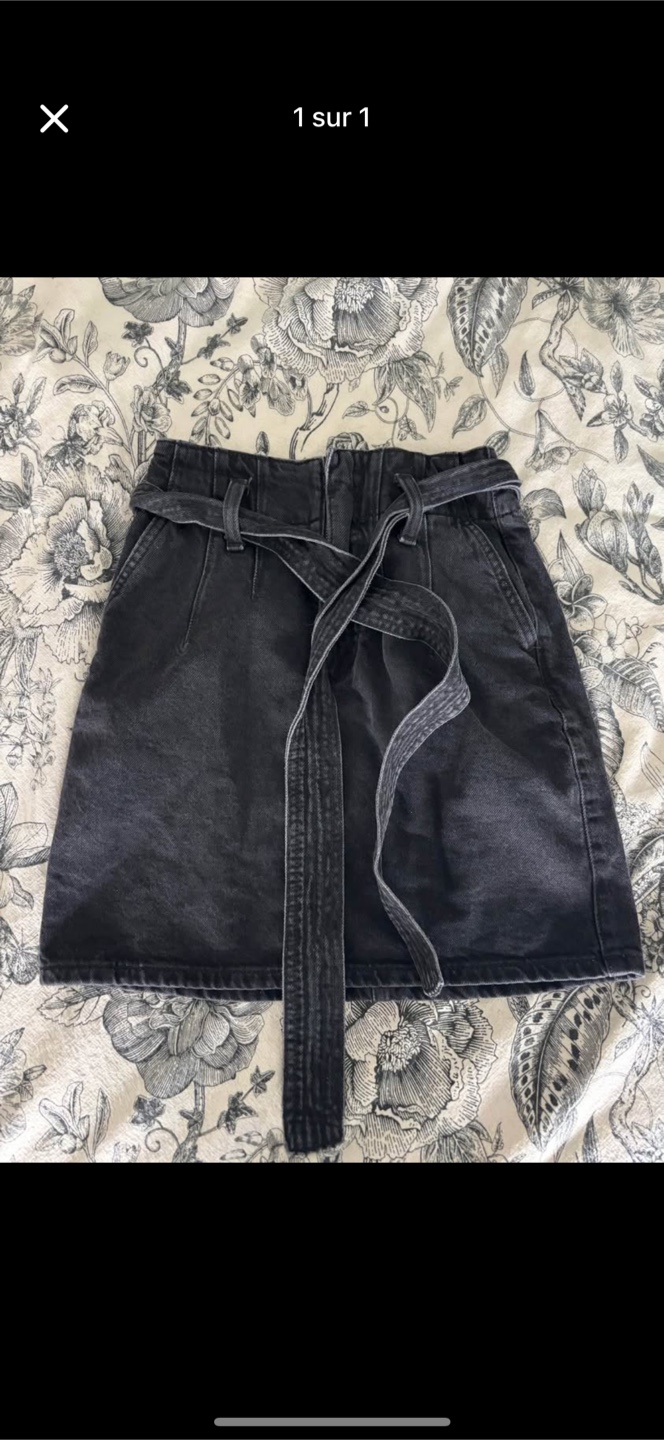 Brand new Black Denim Skirt XXS