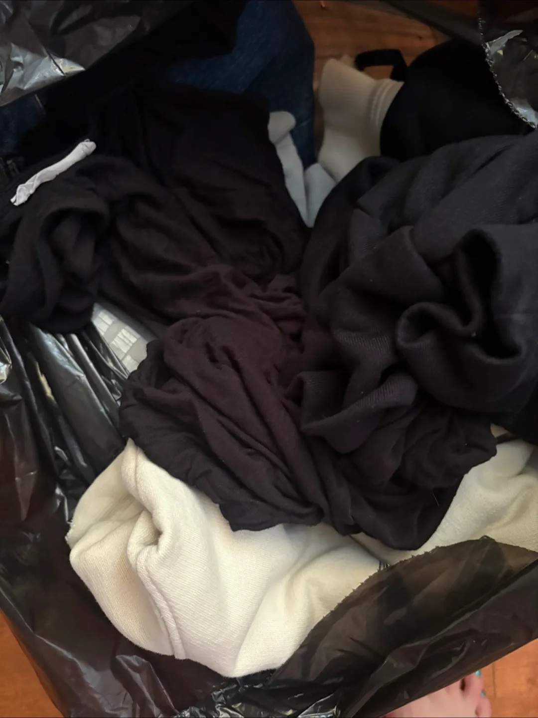Clothes bundle thumbnail