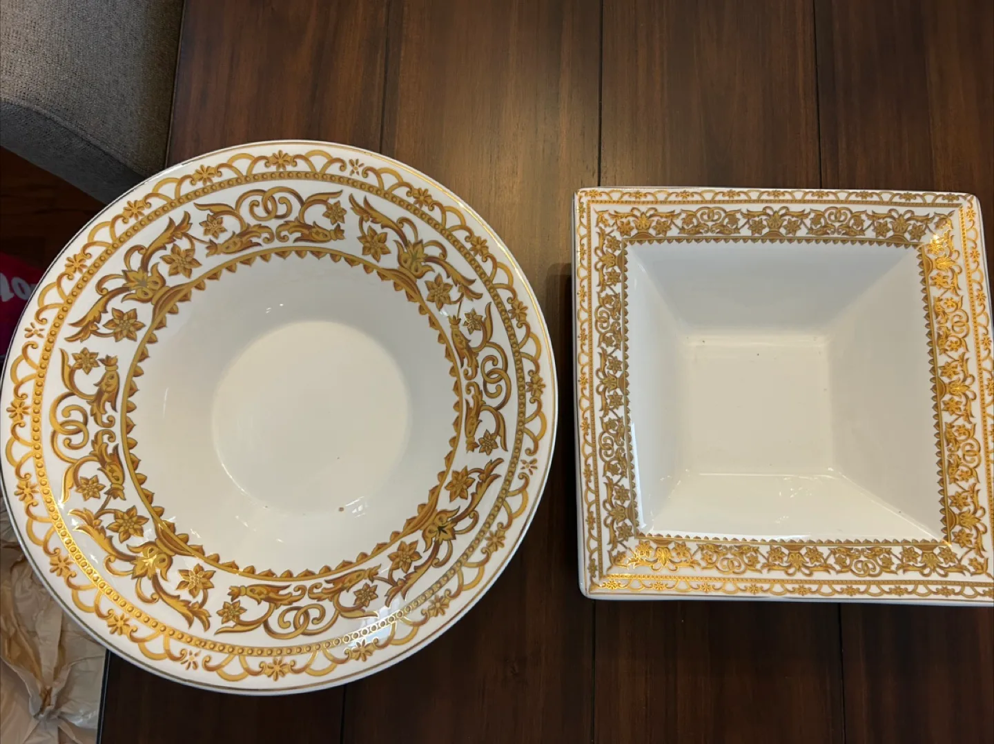 Elegant Dishes with Gold Detailing thumbnail