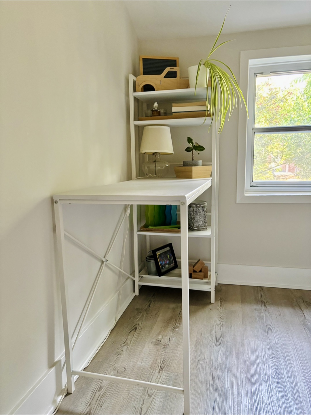 White Desk with Built-in Book Shelf - photo 4