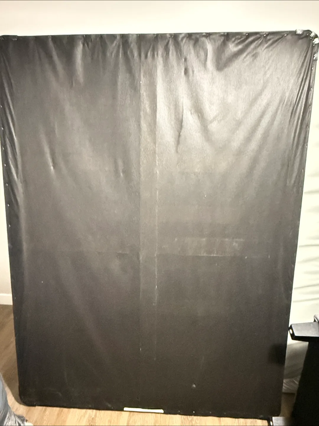 Kingsdown Queen Size Mattress & Low Profile Box Spring image indicator(3)