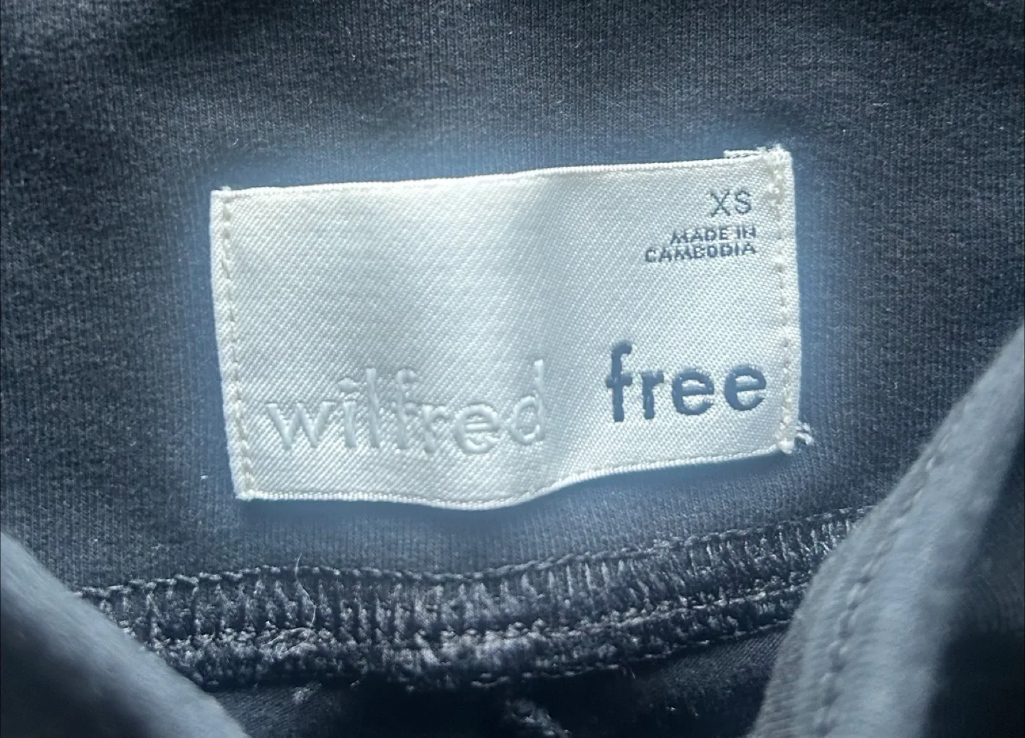 Aritzia Leggings XS image indicator(3)