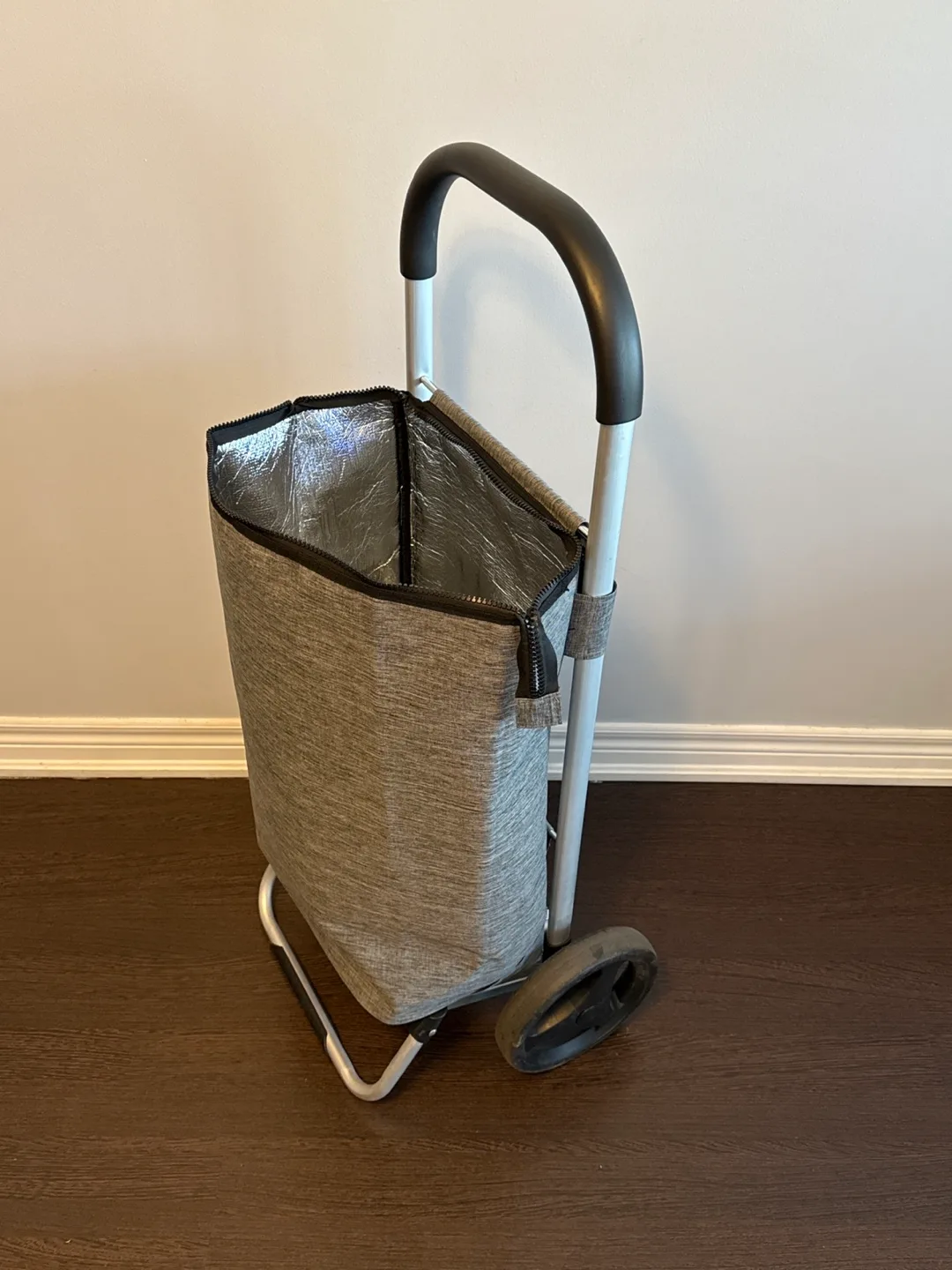 Rolling Shopping Cart thumbnail
