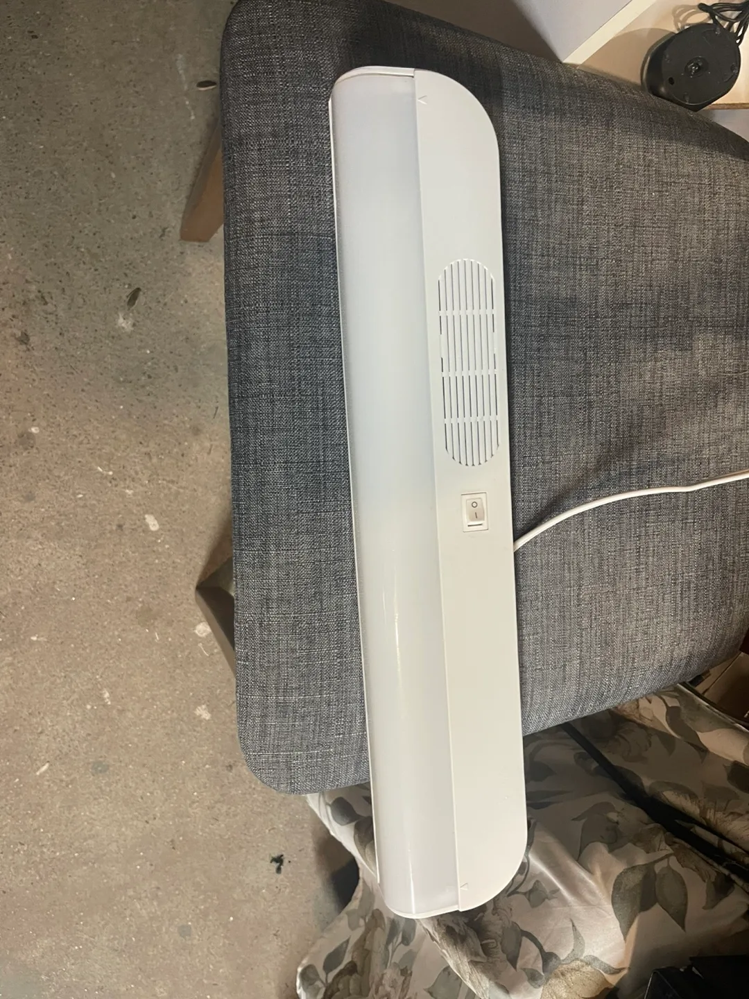 White Cabinet Light Fixture thumbnail
