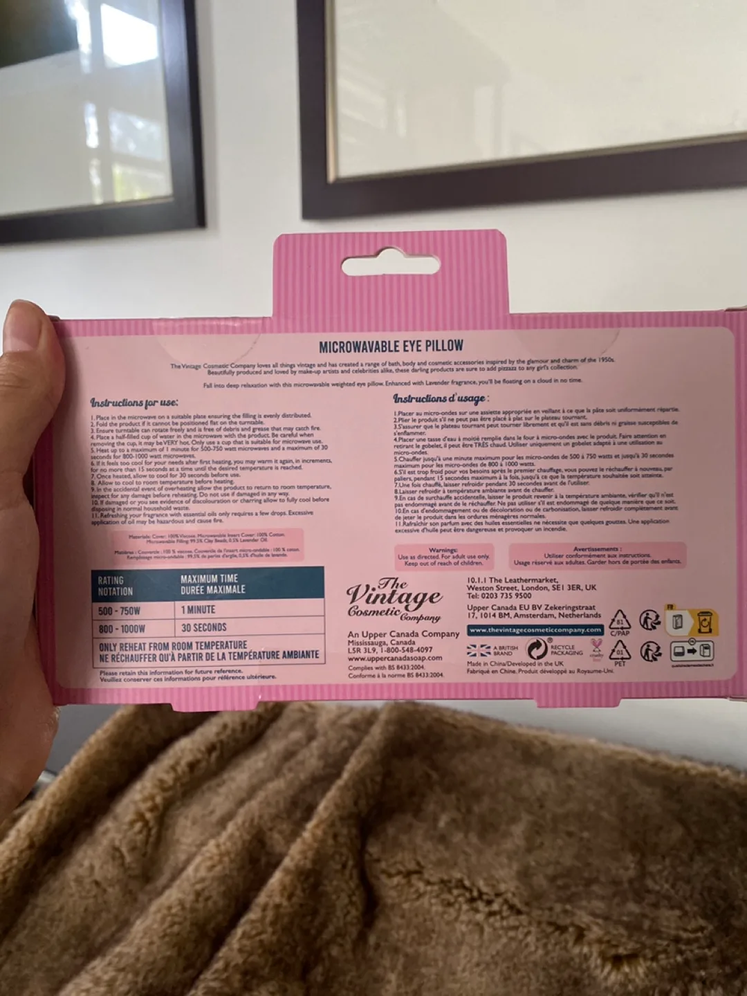 The Vintage Cosmetic Company Microwavable Eye Pillow image indicator(2)