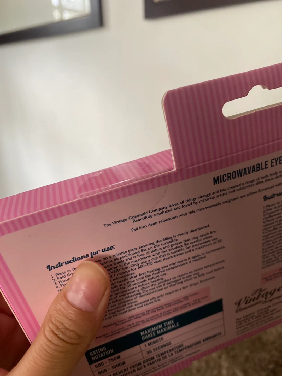 The Vintage Cosmetic Company Microwavable Eye Pillow image indicator(3)