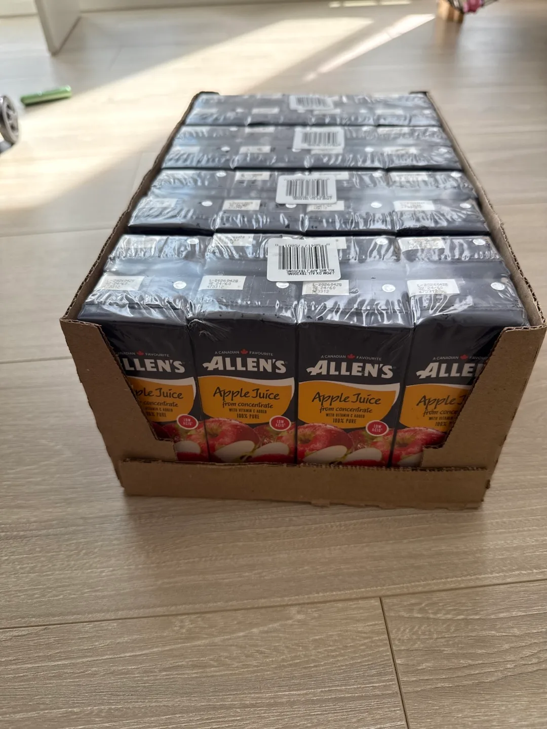Case of Apple Juice - 48 pieces thumbnail