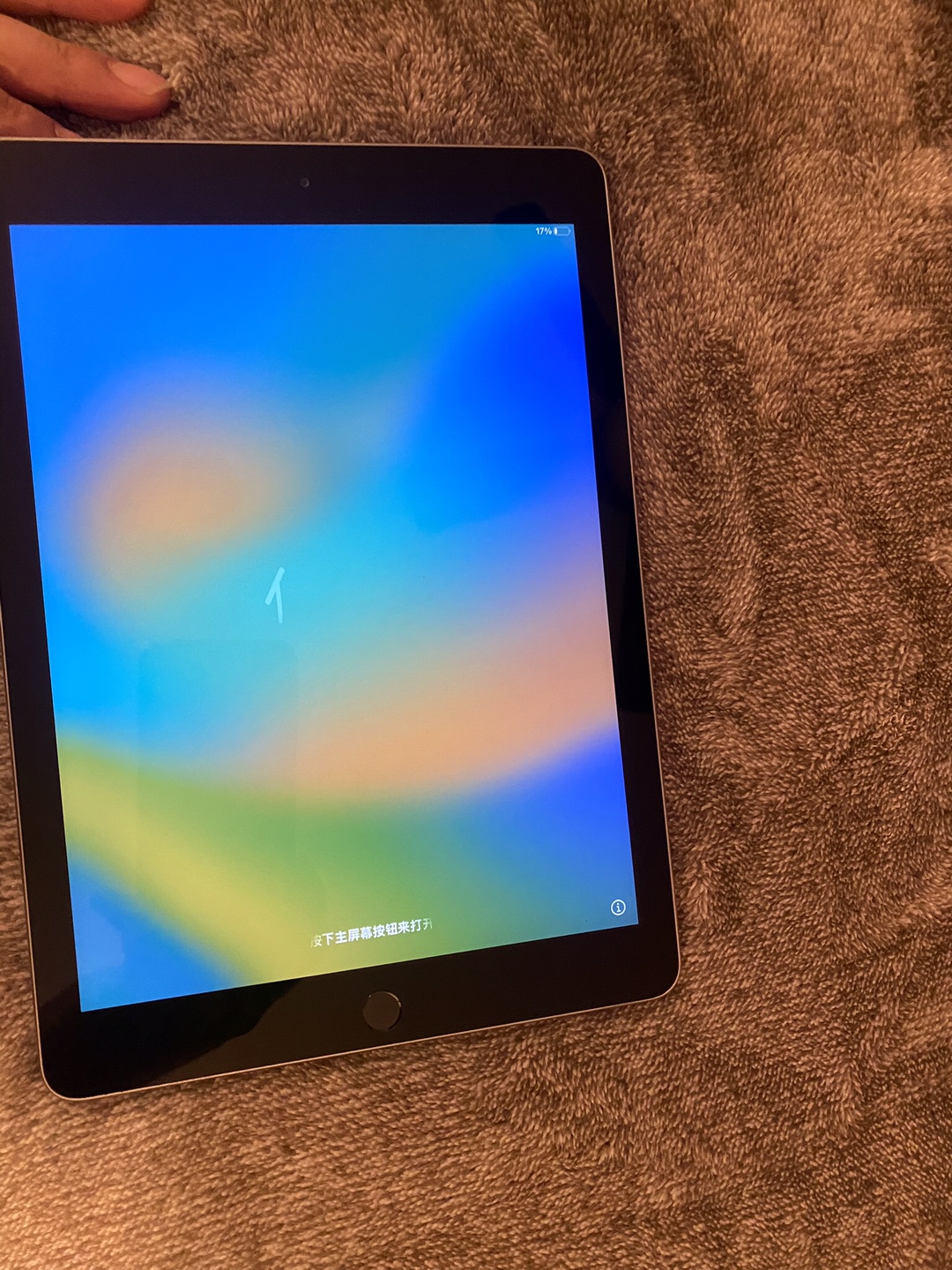 Apple iPad 5th Generation - photo 3