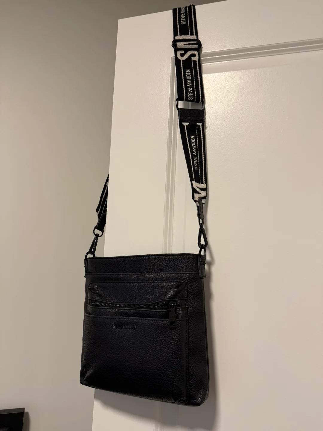 Steve Madden crossbody bag thumbnail