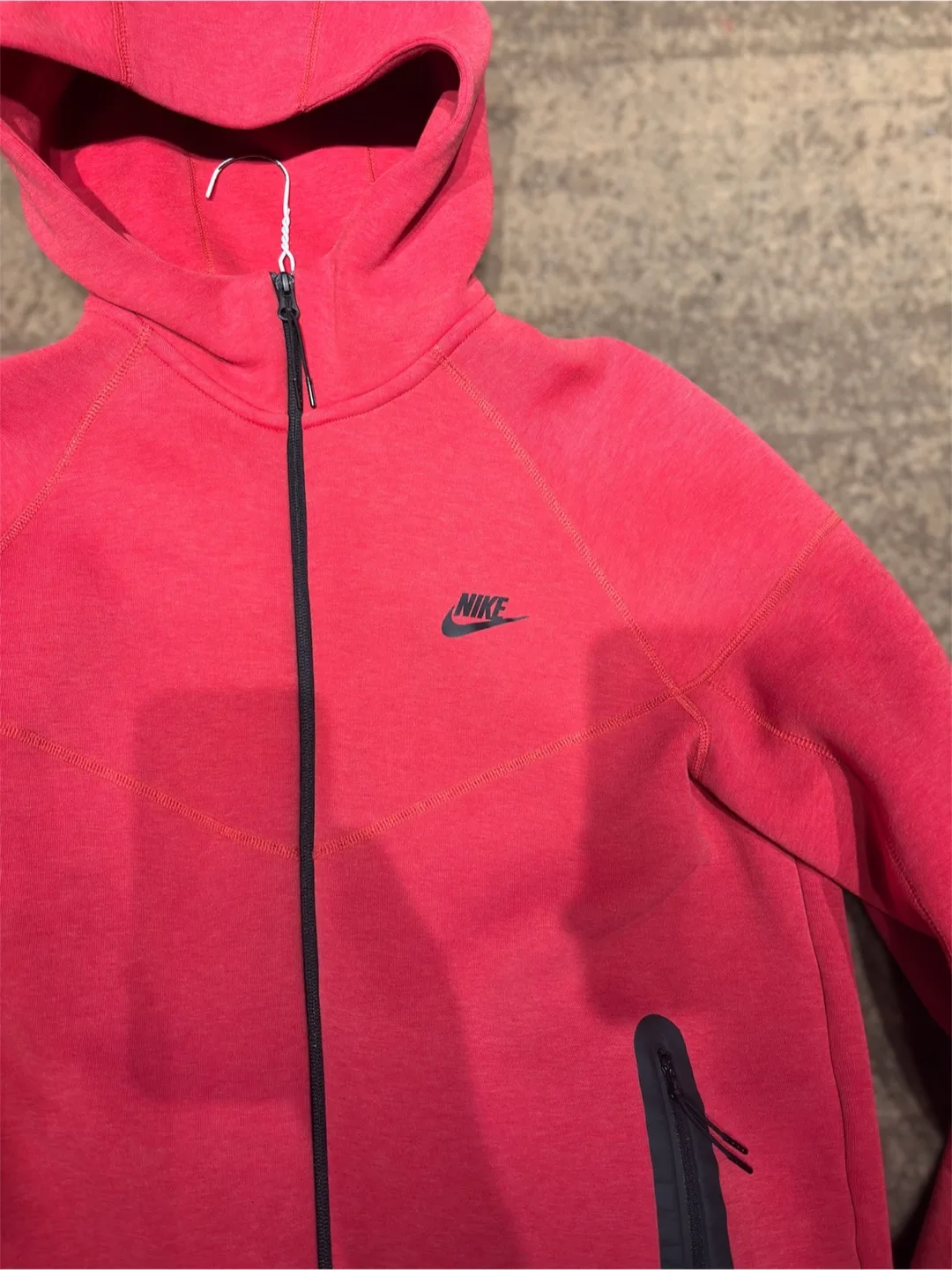 Nike Tech Fleece Hoodie – Red Men’s Large image indicator(6)