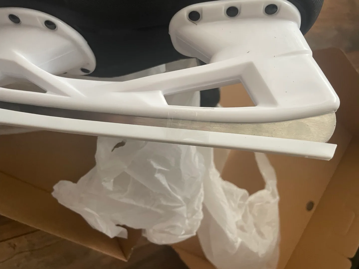 BAUER EXPEDITION LIFESTYLE ICE SKATES - JUNIOR Size 4 image indicator(2)