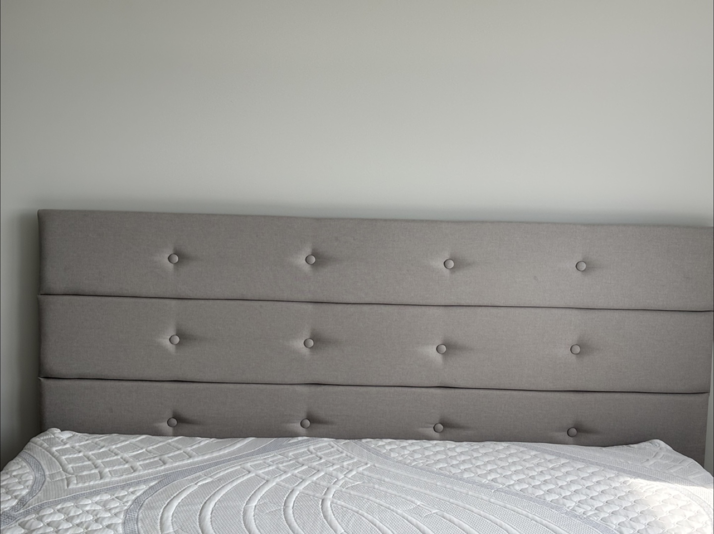 Bellaire Tufted Upholstered Headboard, Low Profile  Platform Bed - photo 2