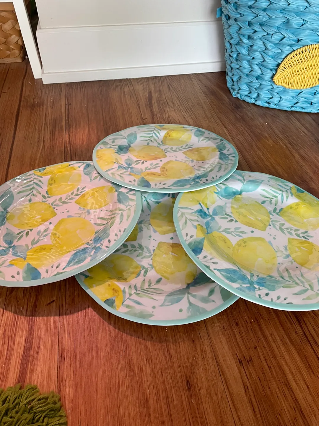 Patio Set with Lemon Decor image indicator(4)