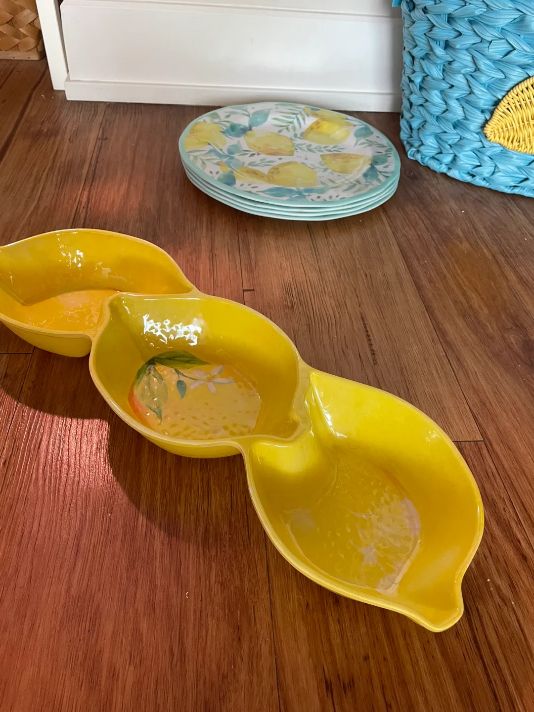 Patio Set with Lemon Decor image indicator(5)