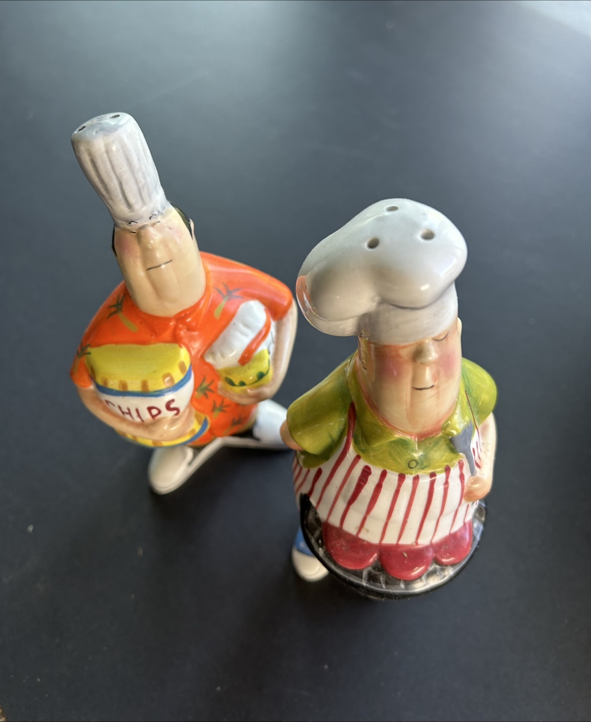 Chef salt and pepper shakers and serving bowl - photo 3