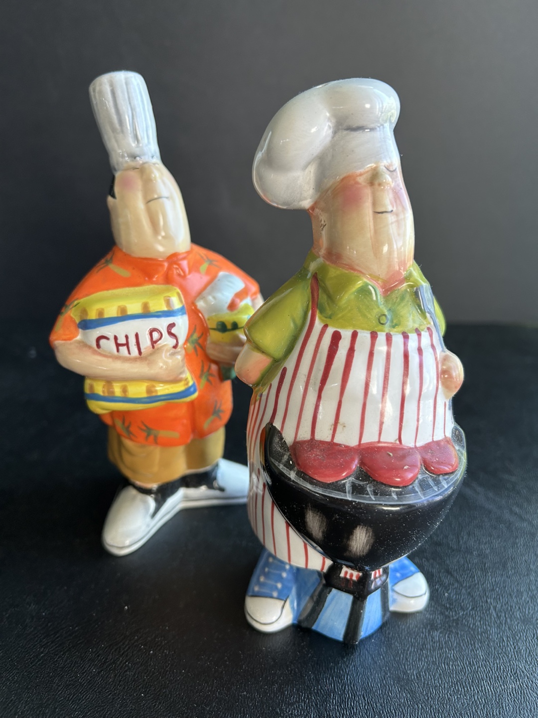 Chef salt and pepper shakers and serving bowl - photo 4